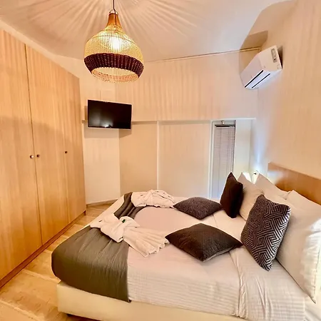 Semi-basement *